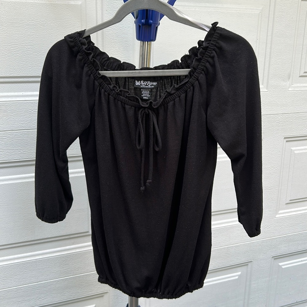 New, adorable black top